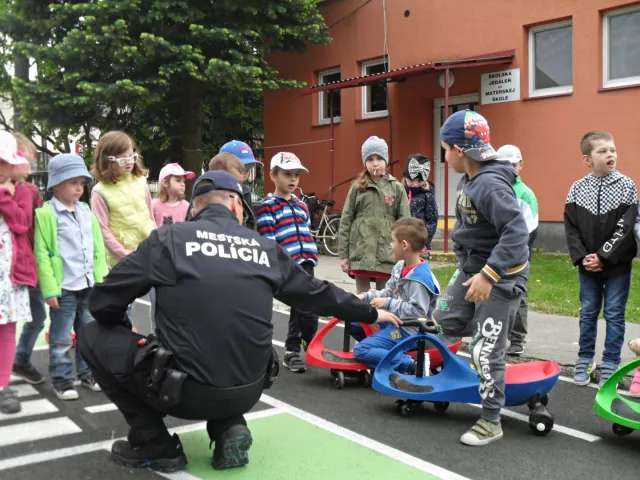 Fotogaléria -projekt - Bezpečne a hravo cestou - necestou (22)